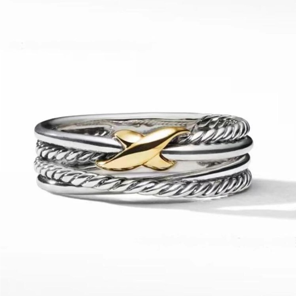 Cross Cross Detail Fashion Ring